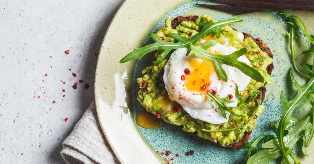 Redécouvrez l'avocado toast de Cyril Lignac à la maison