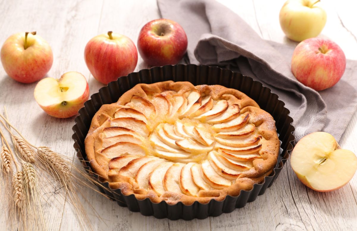 Variez les plaisirs avec la tarte aux pommes : 4 recettes saines à essayer