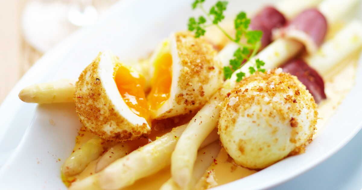 Oeufs parfaits, salade d'asperges blanches