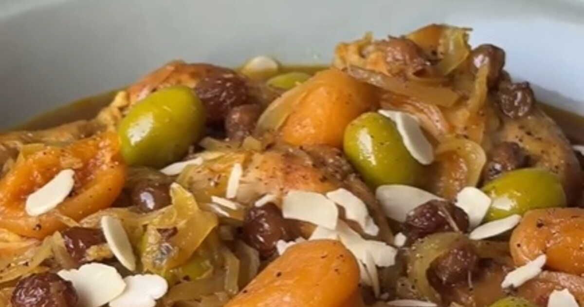 Tajine de poulet aux fruits secs : une recette réconfortante à découvrir