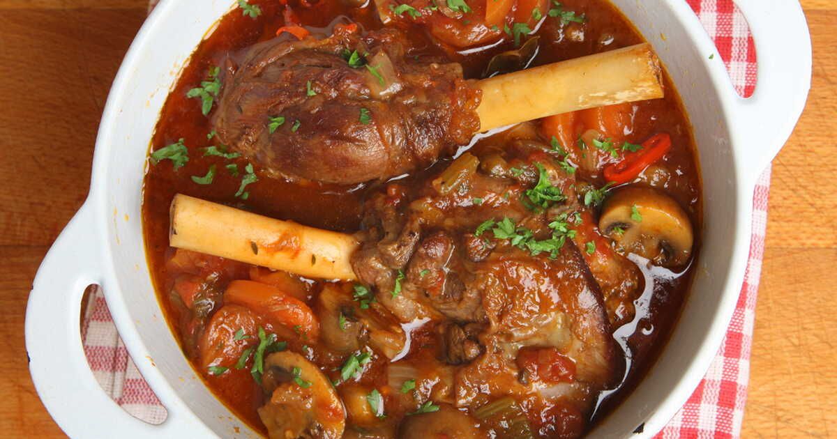 Préparez une souris d'agneau confite pour Pâques : recette et astuces infaillibles