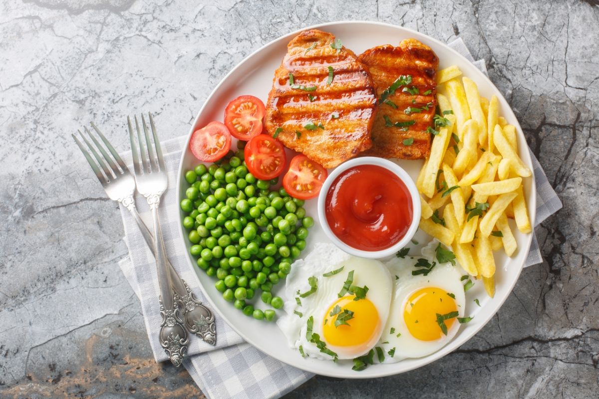 des aliments à éviter pour une peau radieuse et jeune