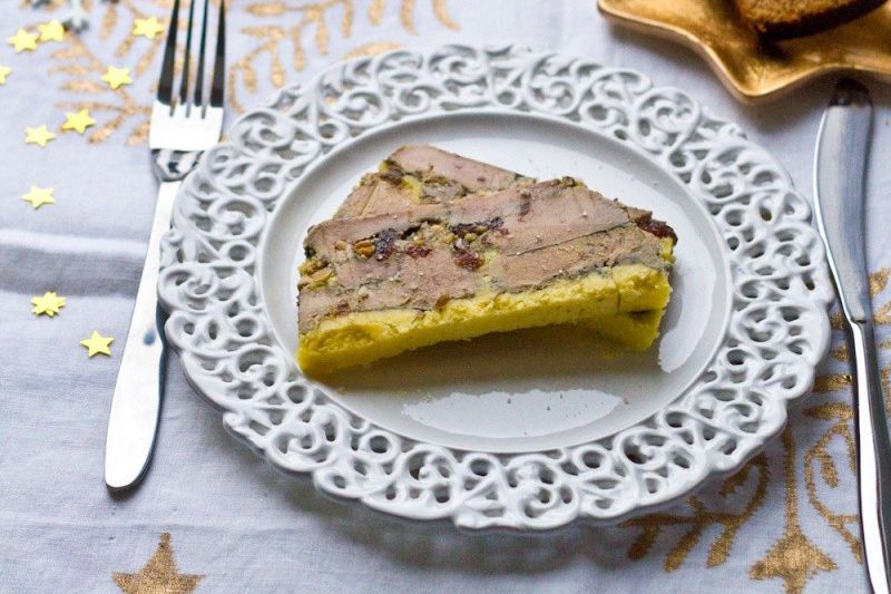 Foie Gras en Terrine avec Cranberries & Abricots Séchés