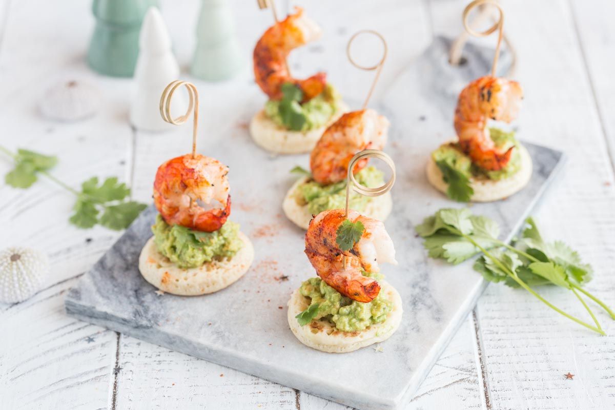 Bouchées aux crevettes et avocat