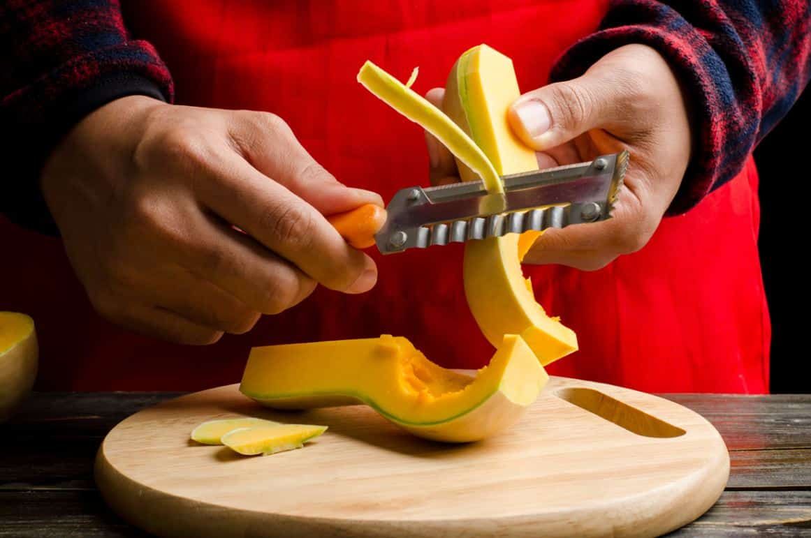 Comment éplucher facilement un potimarron, une courge ou un potiron ?