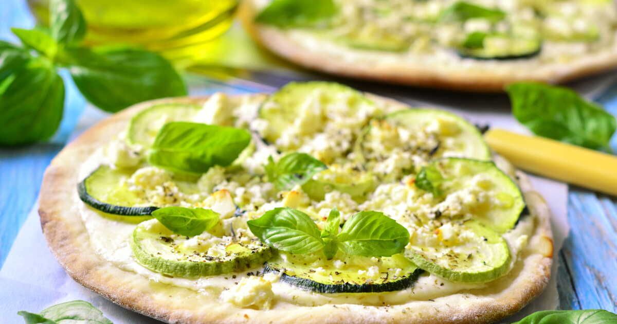 Cyril Lignac dévoile sa délicieuse tarte estivale à la courgette