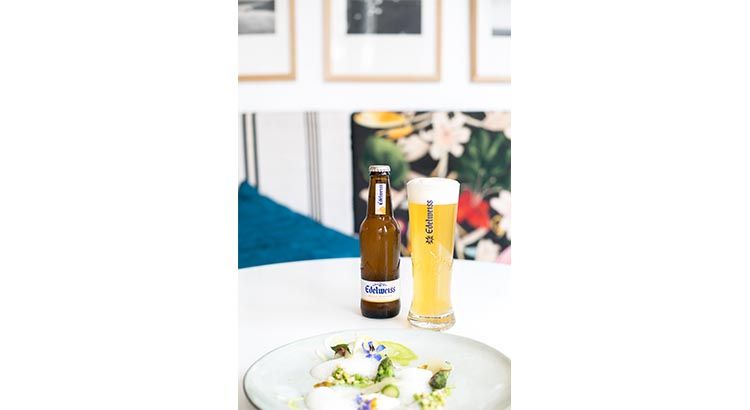 Délicieuses asperges glacées à la fève de tonka et parmesan
