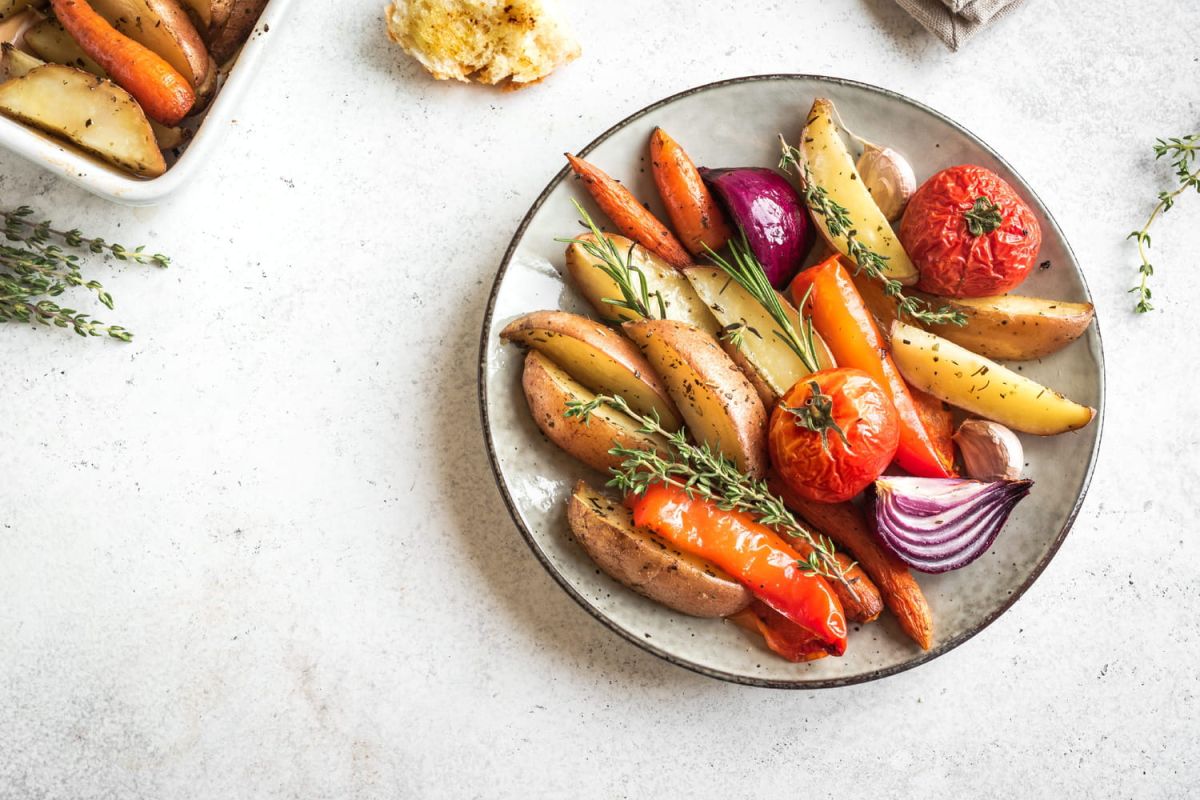 Préparez des légumes rôtis avec Philippe Etchebest, l'accompagnement parfait