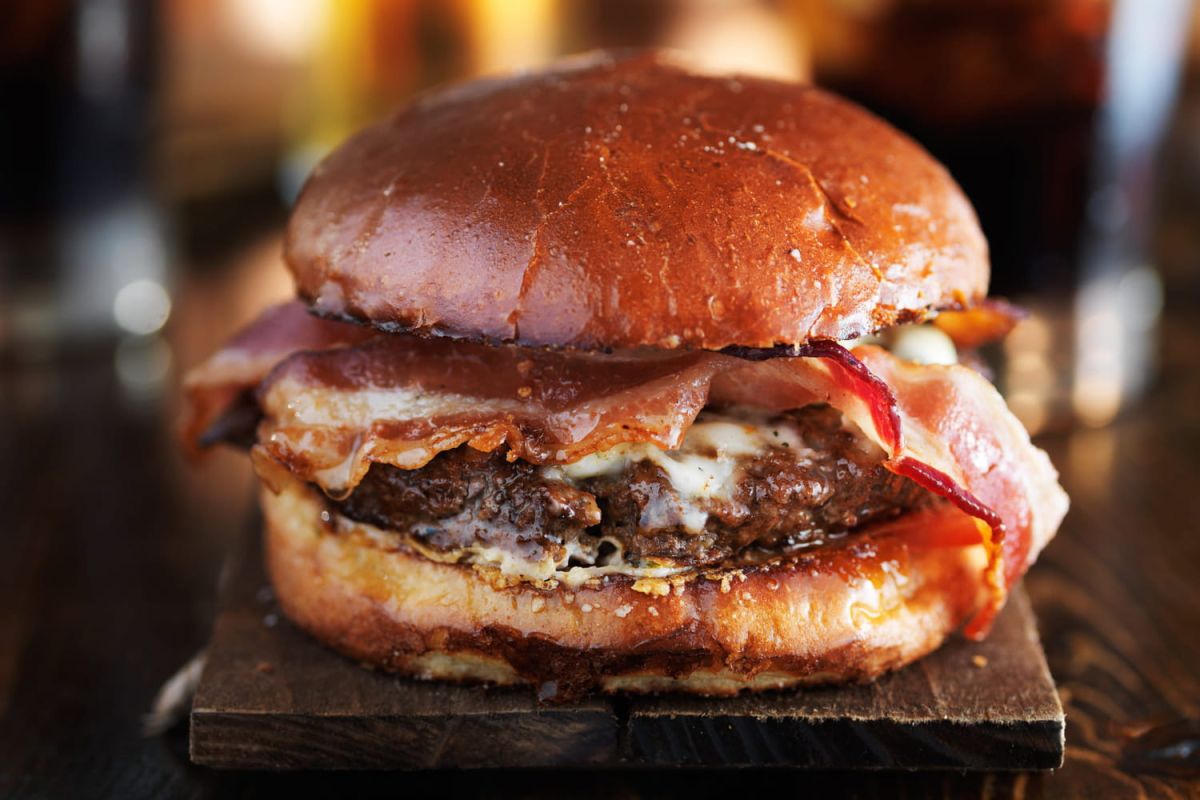 Le burger au chocolat qui fait débat dans le monde de la fast-food