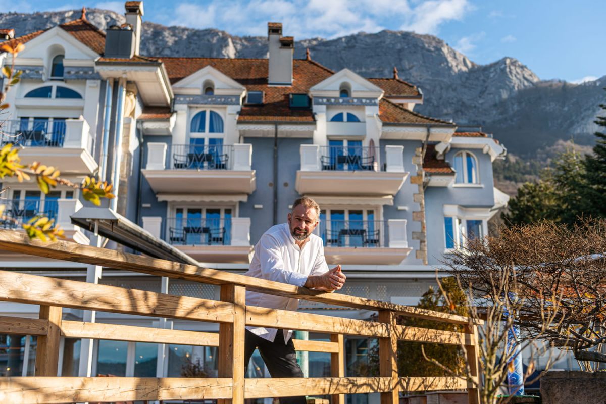 Yoann Conte, chef prodige sur les bords du lac d'Annecy