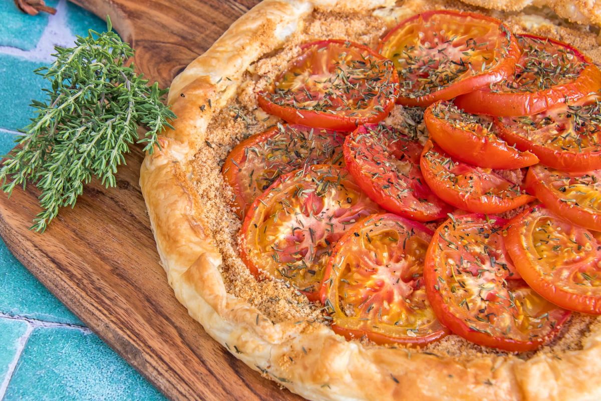 Ne laissez plus votre tarte à la tomate s'imprégner d'eau : la technique infaillible à adopter
