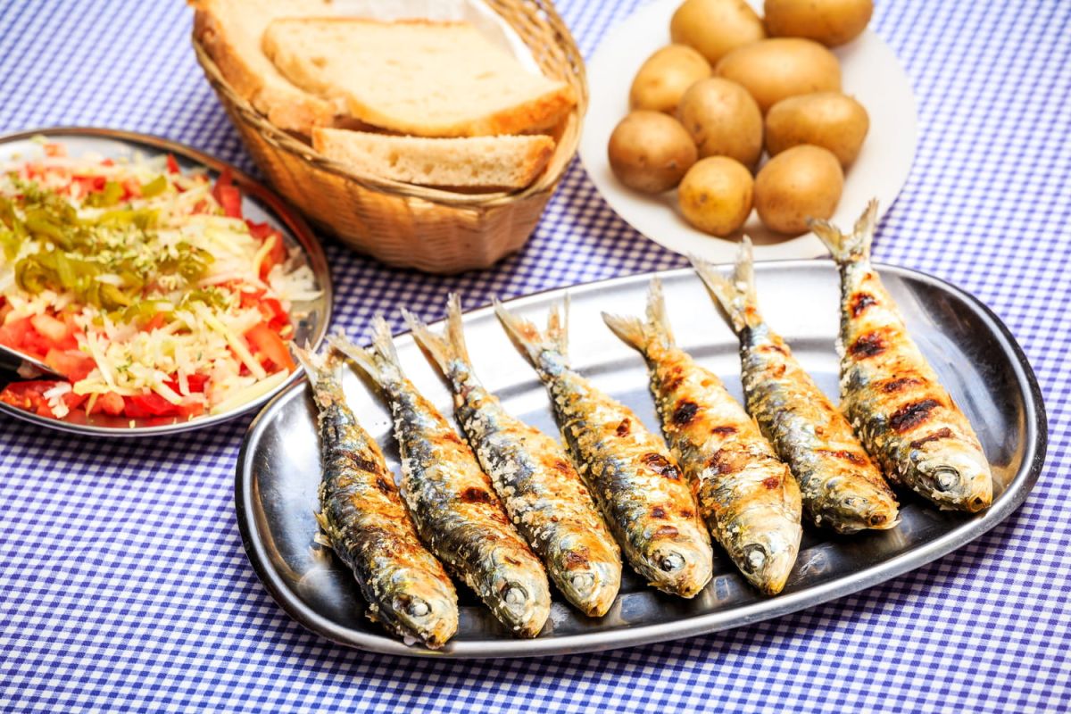 Découvrez une méthode inédite pour griller des sardines sans odeur
