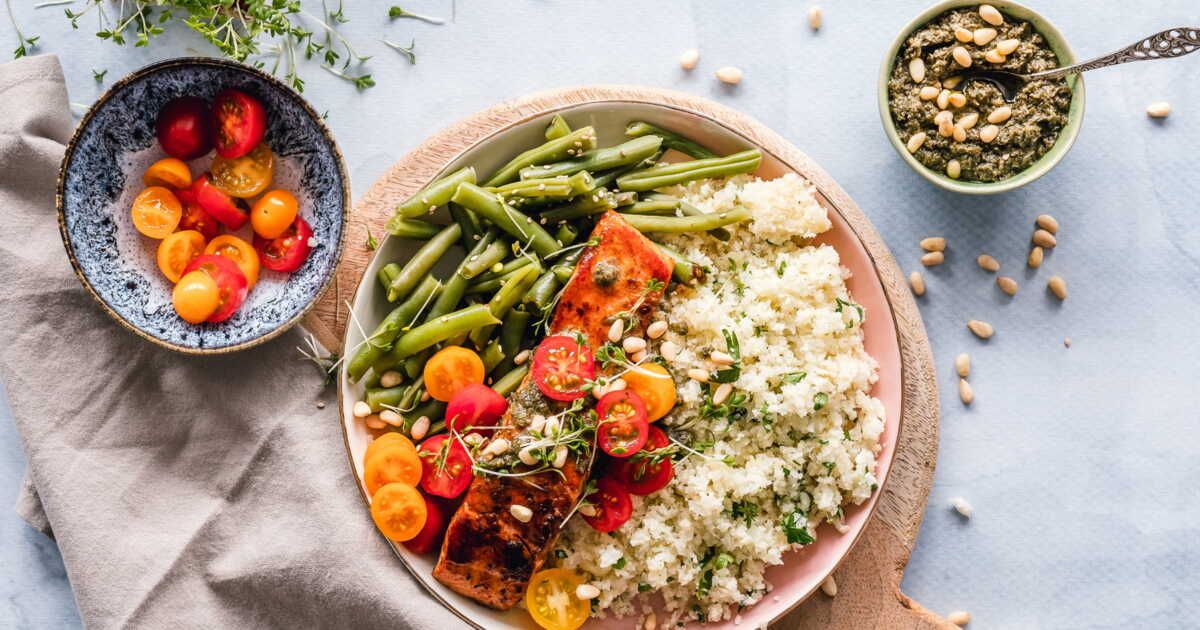 10 astuces simples pour manger mieux au quotidien