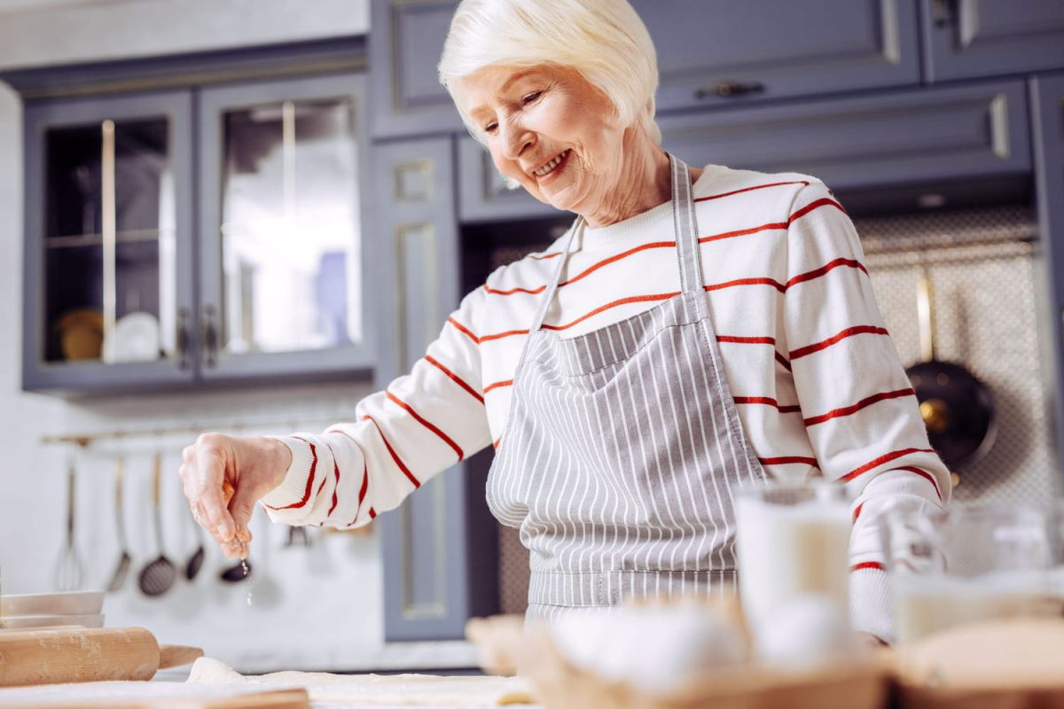 Cuisiner comme une grand-mère : les secrets de plats savoureux révélés