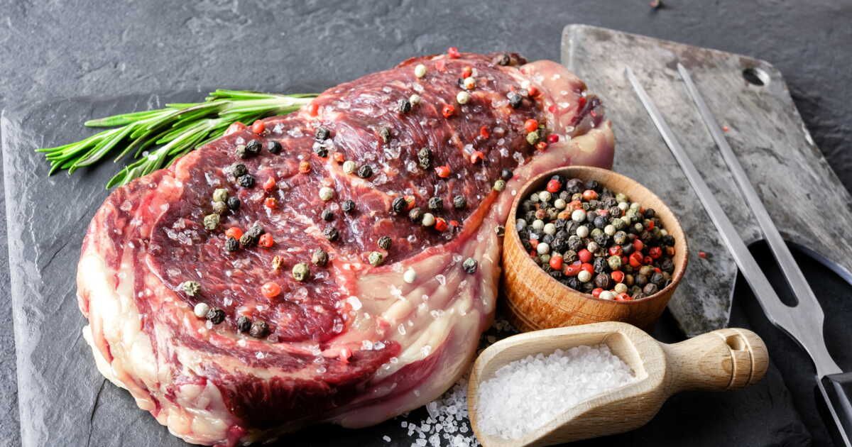 les secrets d'une cuisson parfaite du steak : attention au poivre